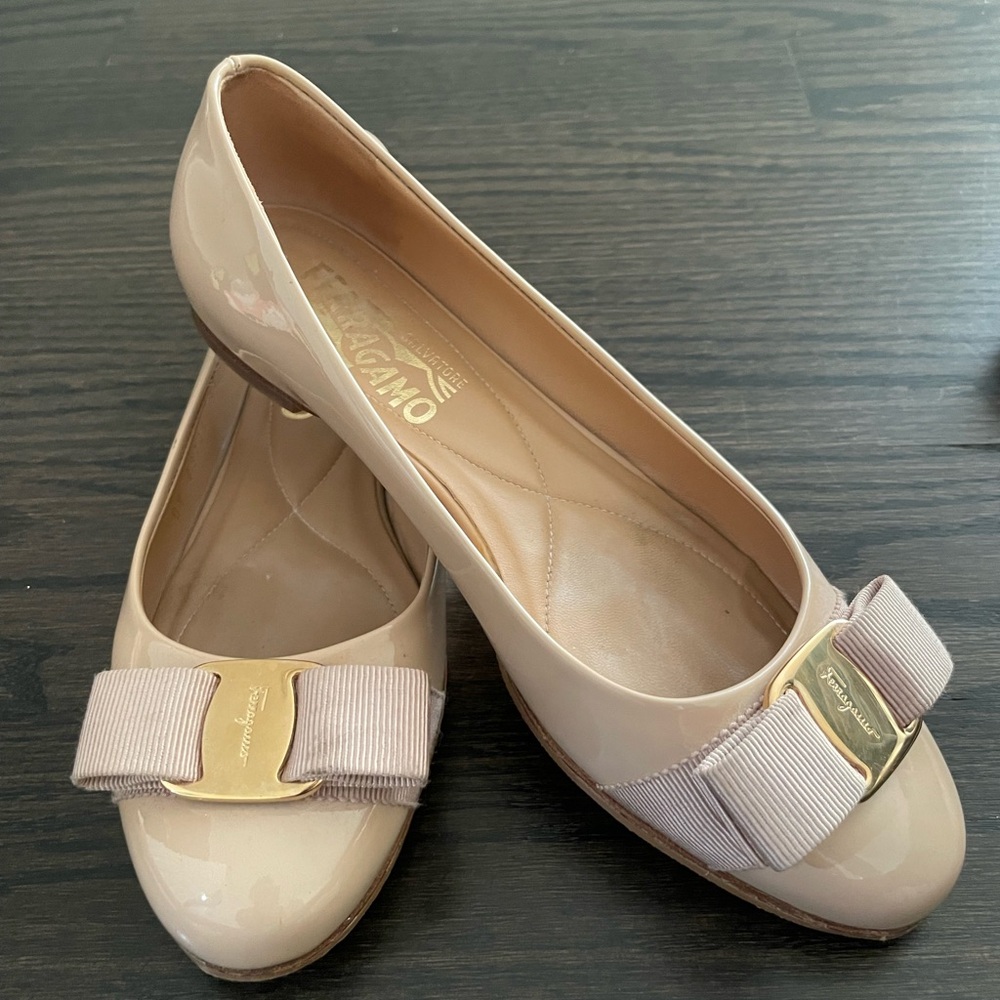 Ferragamo Varina ballet flat color Amaretti